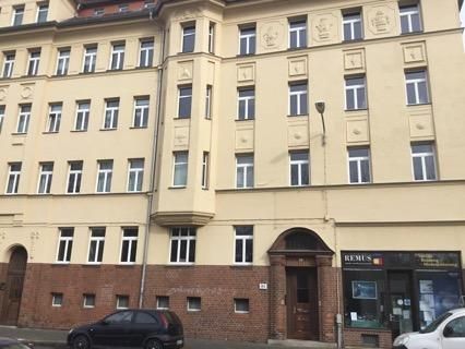 Schöne renovierte 2-Zimmer-Wohnung!